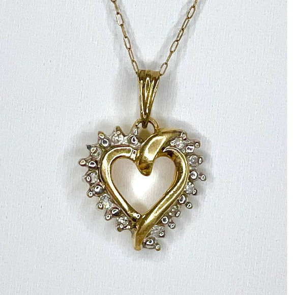 10k Yellow Gold Diamond Heart 18”Chain Necklace Pendant Fine Jewelry S11 - Picture 1 of 6